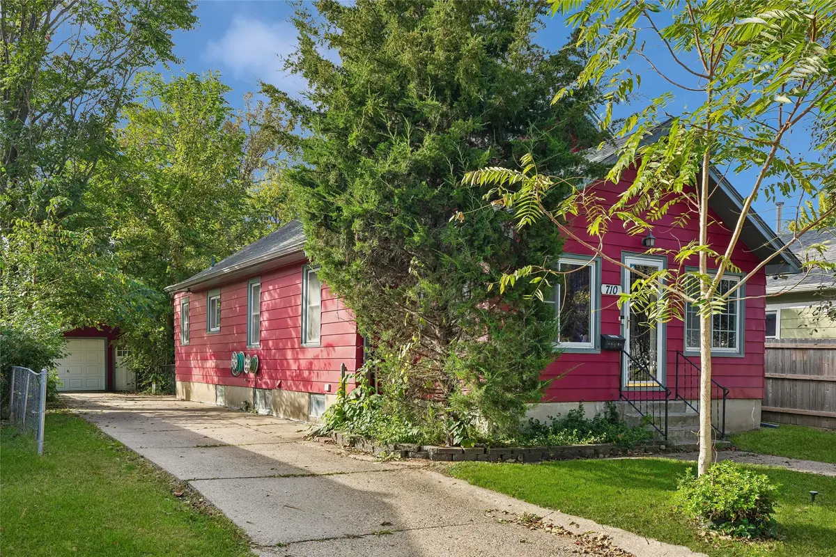 710 Douglas Avenue, Des Moines, IA 50313 - #1