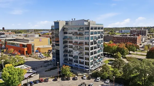 120 SW 5th Street #402, Des Moines, IA 50309