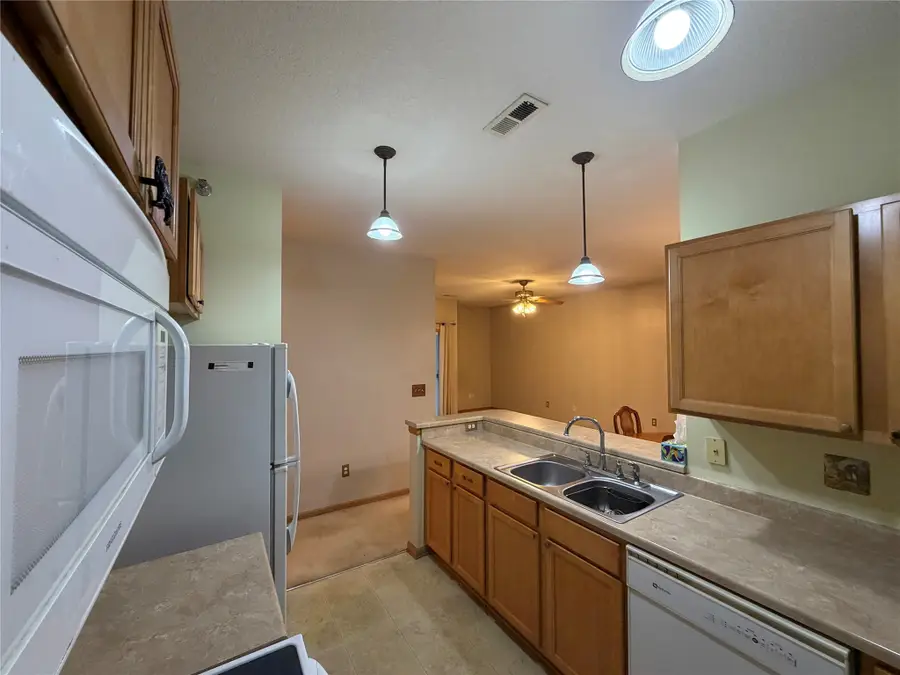 1835 SW White Birch Circle #6, Ankeny, IA 50023 - #2