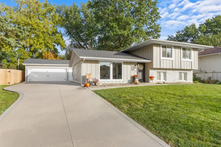 309 NW Bramble Road, Ankeny, IA 50023 - #2