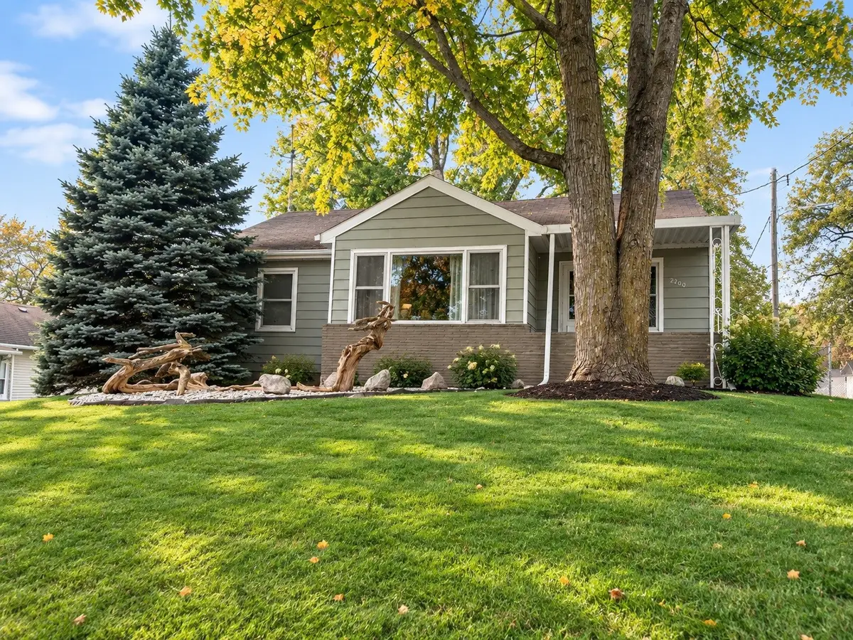 2200 S Union Street, Des Moines, IA 50315 - #1