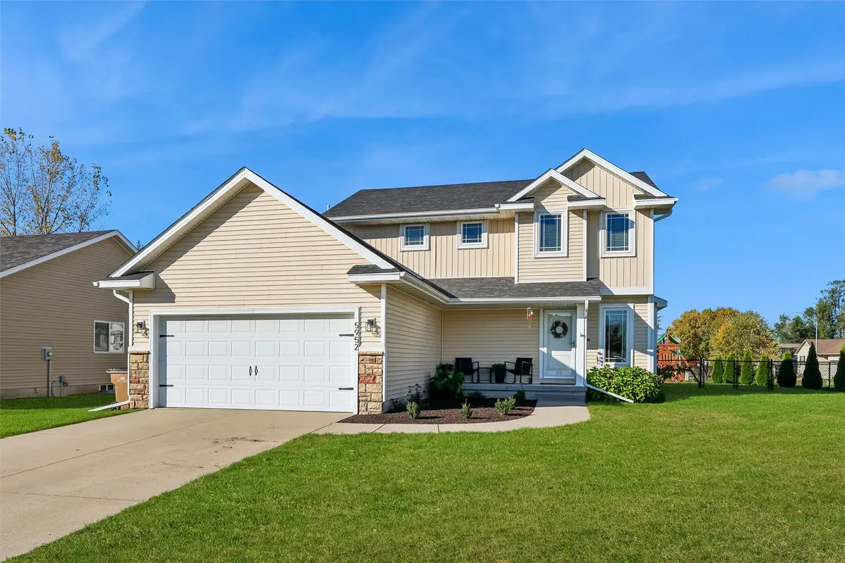 5952 NW 50th Street, Johnston, IA 50131 - #1