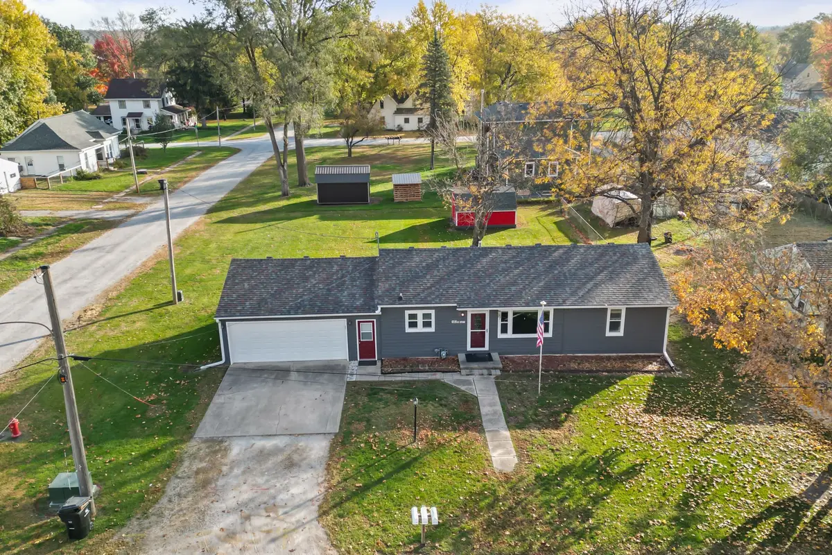 102 S Race Street, Cambridge, IA 50046 - #1