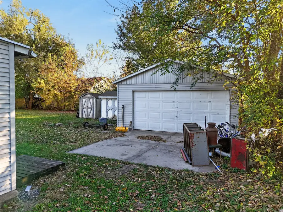 131 SE 33rd Court, Des Moines, IA 50317 - #2