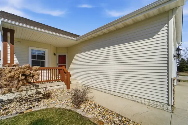 13007 Alpine Drive, Urbandale, IA 50323