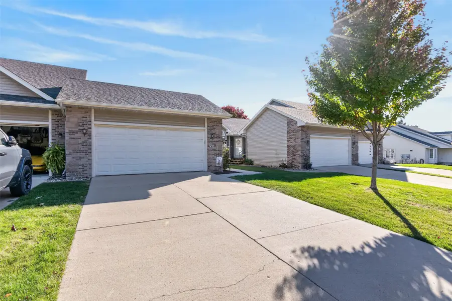765 SE 55th Street, Des Moines, IA 50327 - #2