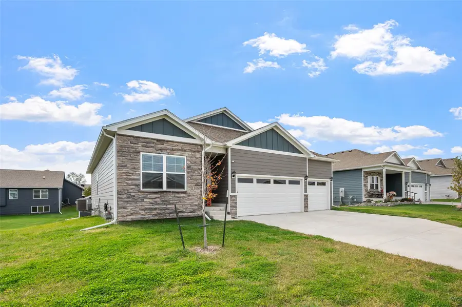 1108 33rd Street Se, Altoona, IA 50009 - #2