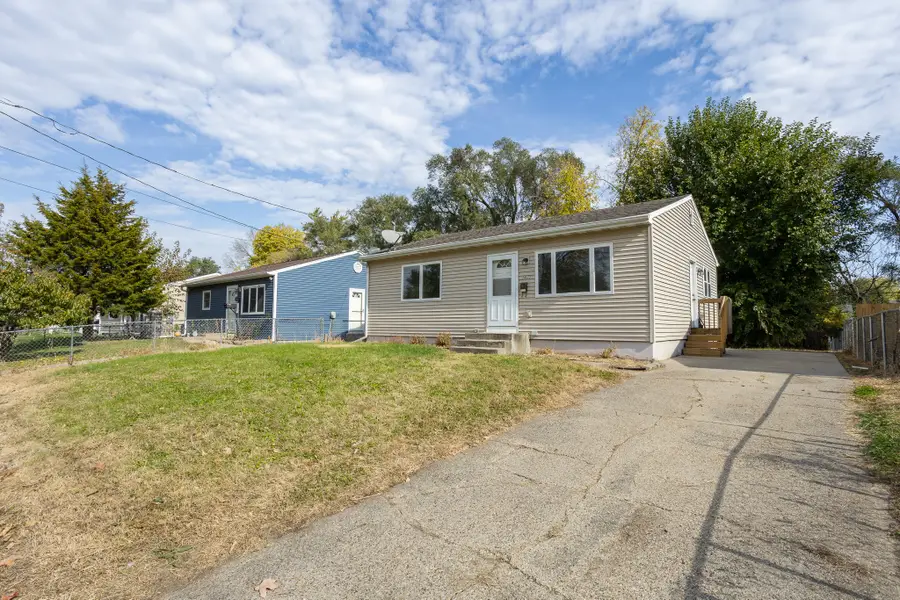 1417 E 17th Street, Des Moines, IA 50316 - #2