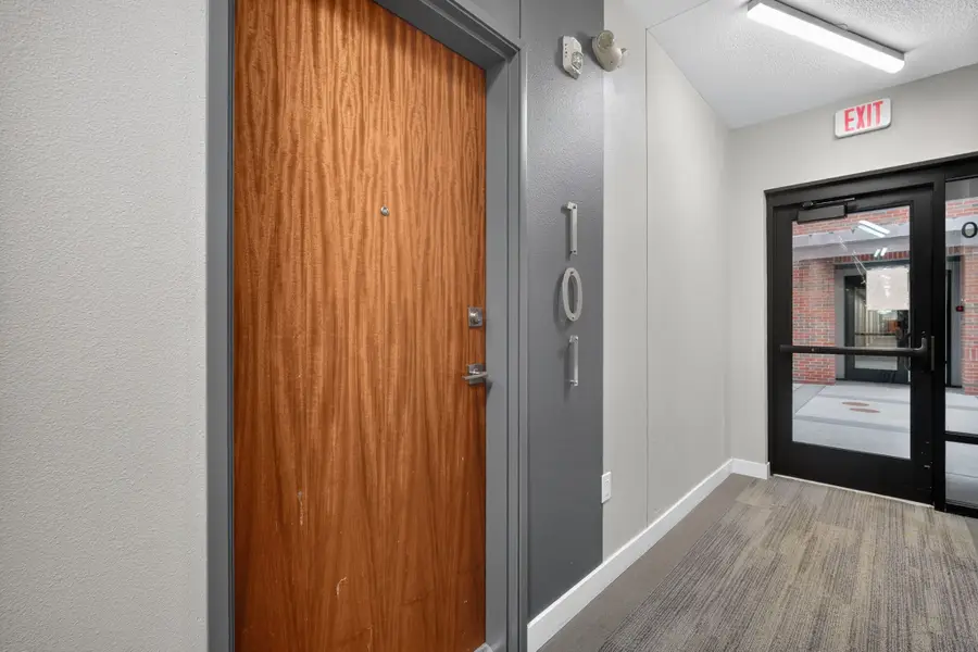 400 SW 7th Street #101, Des Moines, IA 50309 - #3