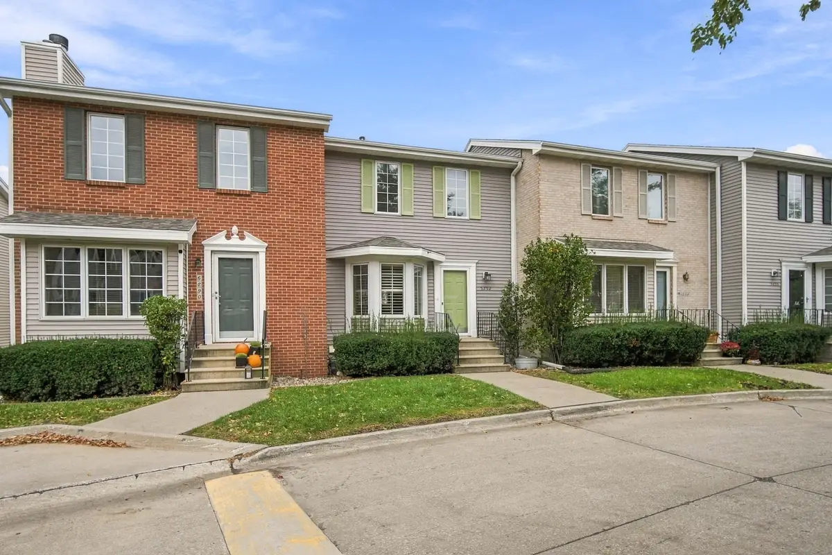 5292 Meredith Drive, Des Moines, IA 50310 - #1