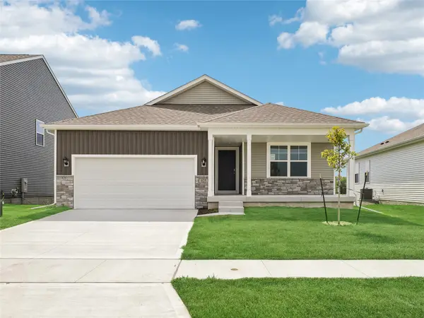 15141 Stonecrop Drive, Urbandale, IA 50111