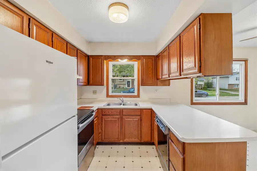 110 Christopher Avenue, Waukee, IA 50263 - #2