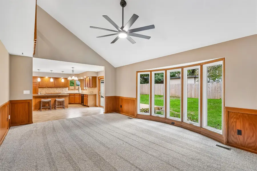 10520 Elmcrest Drive, Clive, IA 50325 - #3