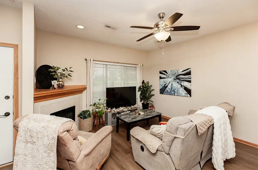 8601 Westown Parkway, West Des Moines, IA 50266 - #3