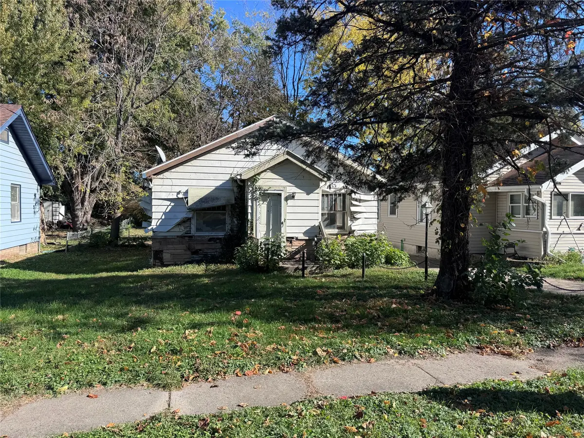 2313 Amherst Street, Des Moines, IA 50313 - #1