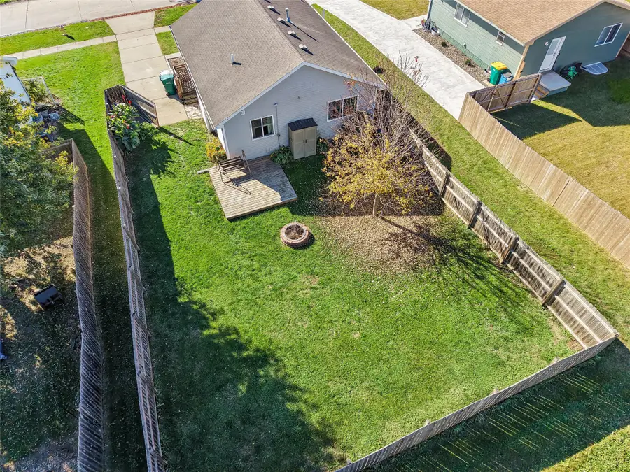 308 W 18th Place, Indianola, IA 50125 - #3
