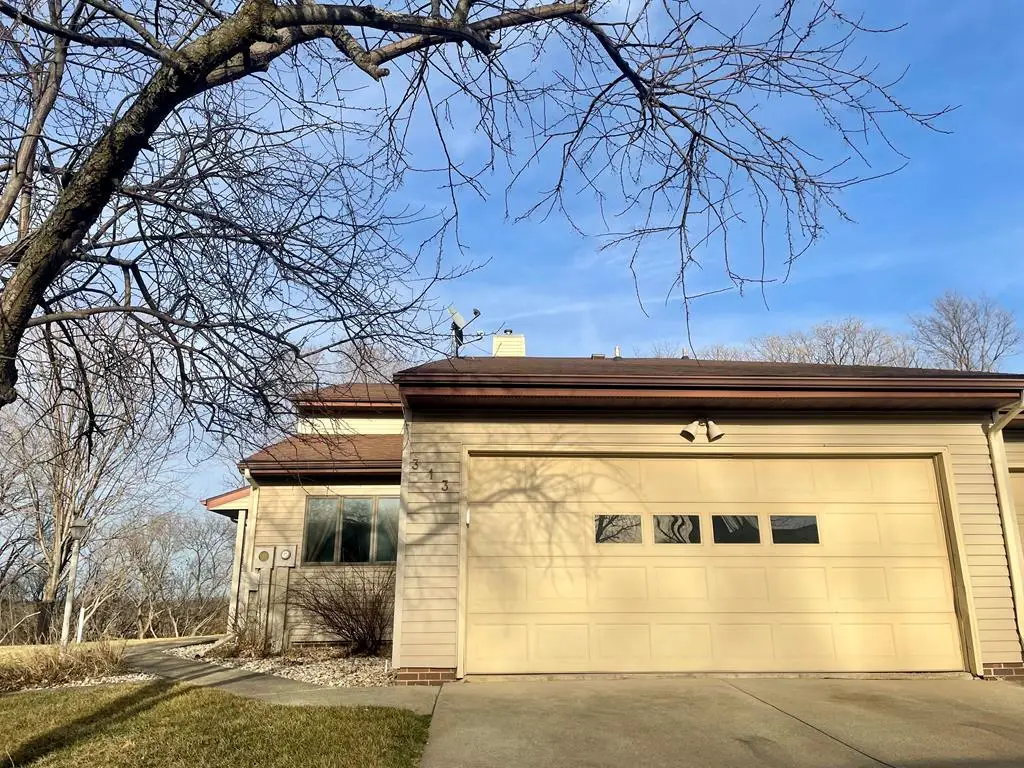313 Woodmar Heights, Fort Dodge, IA 50501 - Image #1