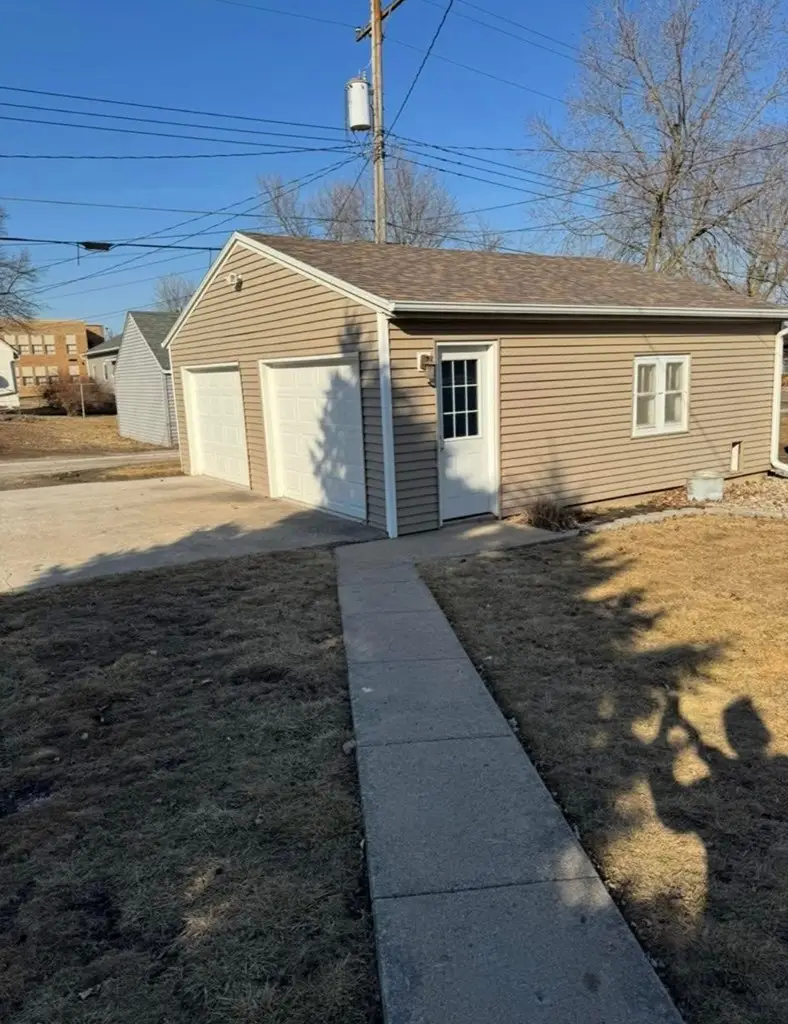 138 Pleasant St, Rockwell City, IA 50579 - Image #3