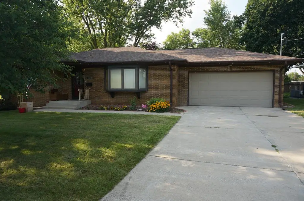 1002 14th Ave North, Fort Dodge, IA 50501 - #1