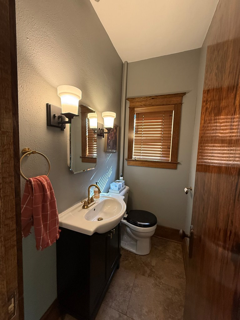 625 Richmond St, Rockwell City, IA 50579 - Image #1