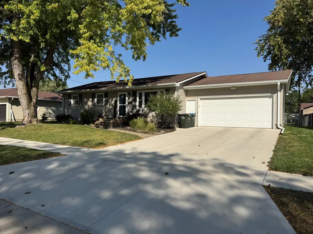 2914 20th Avenue North, Fort Dodge, IA 50501 - #1