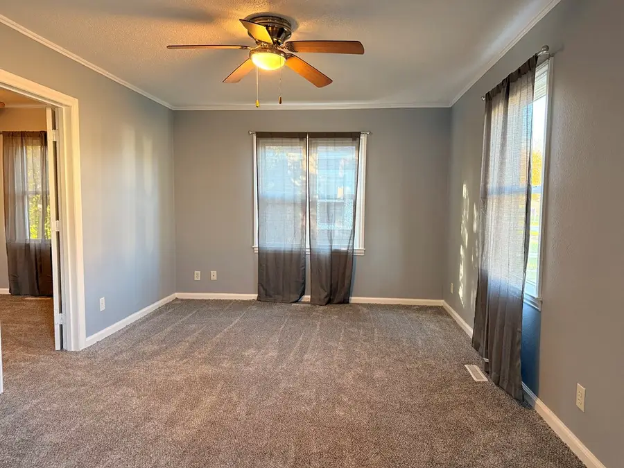 617 S 19th St, Fort Dodge, IA 50501 - Image #2