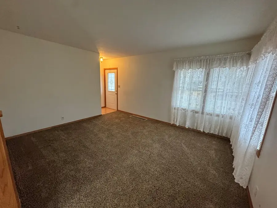 2252 3rd Ave North, Fort Dodge, IA 50501 - Image #3