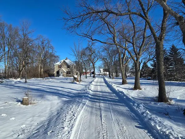 1222 Garfield Ave., Clare, IA 50524