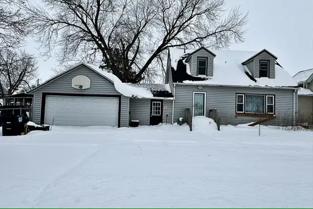 614 Ne 1st, Eagle Grove, IA 50533 - Image #1