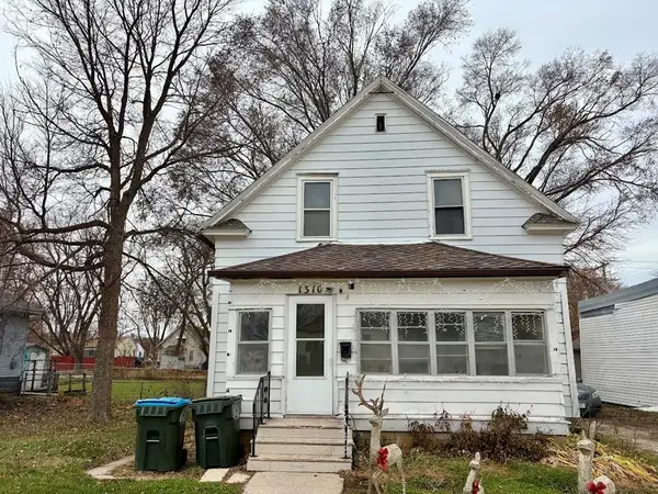 1310 S 22nd St, Fort Dodge, IA 50501