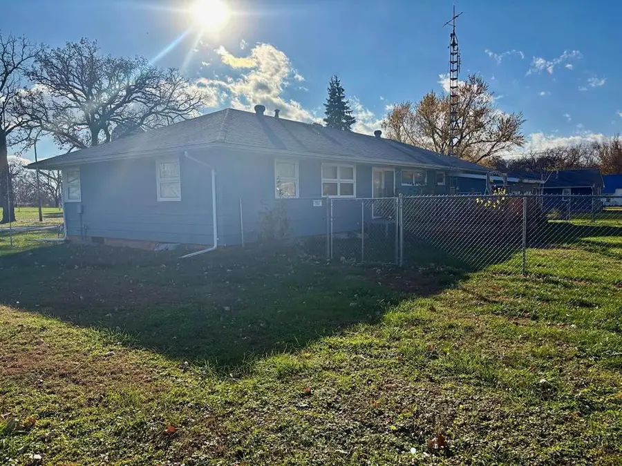 9067 Park Dr, Lehigh, IA 50557 - Image #2