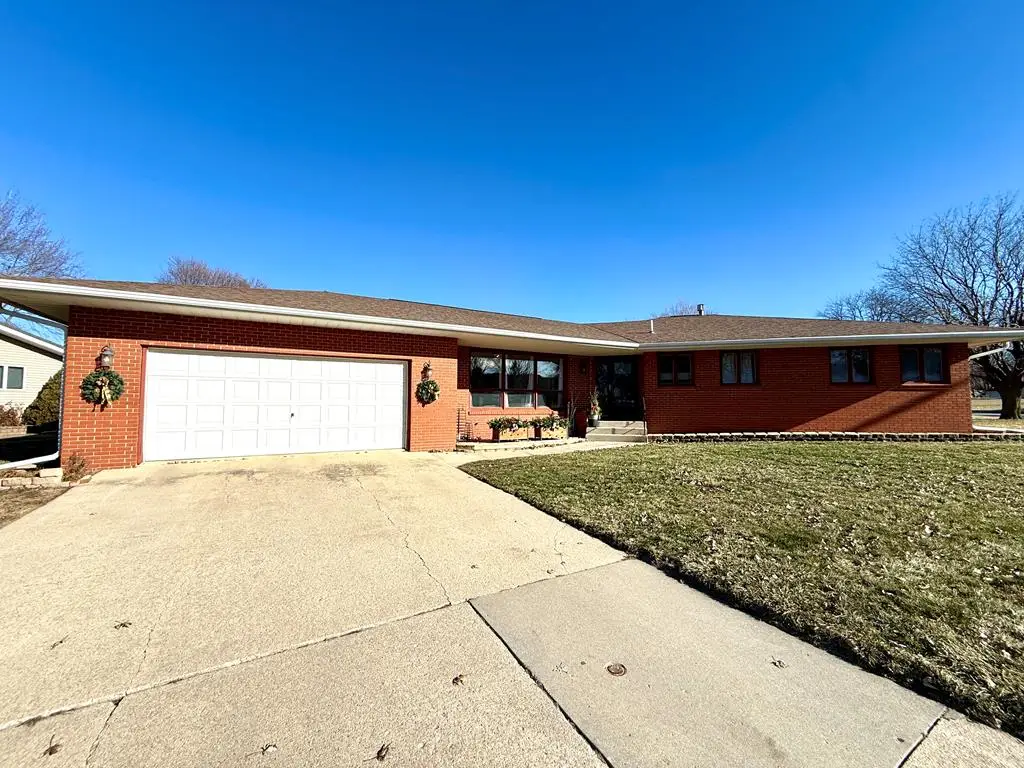 1609 Colonial Drive, Manson, IA 50563 - Image #1
