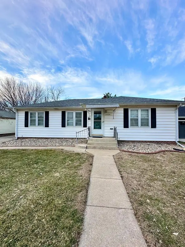 1654 10th Ave North, Fort Dodge, IA 50501