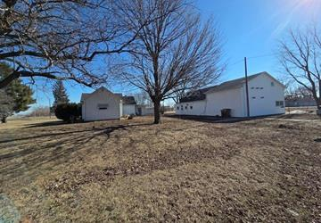 817 S 3rd St, Rockwell City, IA 50579 - #1