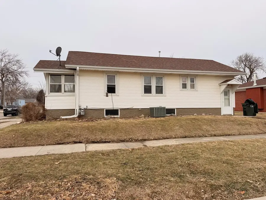 2528 13th Ave. S, Fort Dodge, IA 50501 - #2