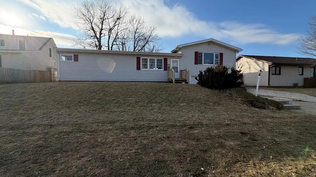 1610 N 26th St, Fort Dodge, IA 50501 - #1