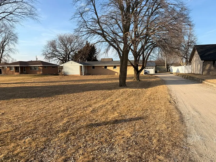 2750 25th Ave N, Fort Dodge, IA 50501 - #3