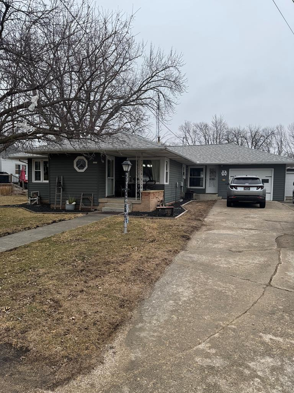 1321 Main St, Manson, IA 50563