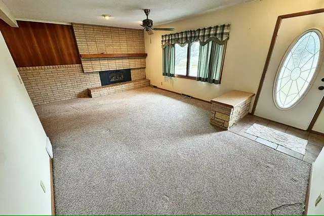 22427 Circle Dr, Fort Dodge, IA 50501 - #2