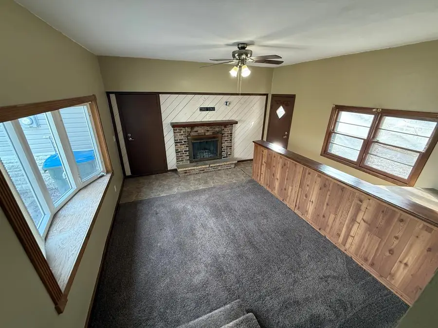 702 2nd St. Nw, Fort Dodge, IA 50501 - #3