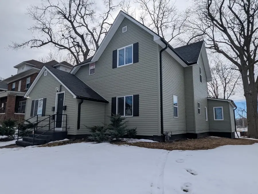 1517 4th Avenue South, Fort Dodge, IA 50501 - #3