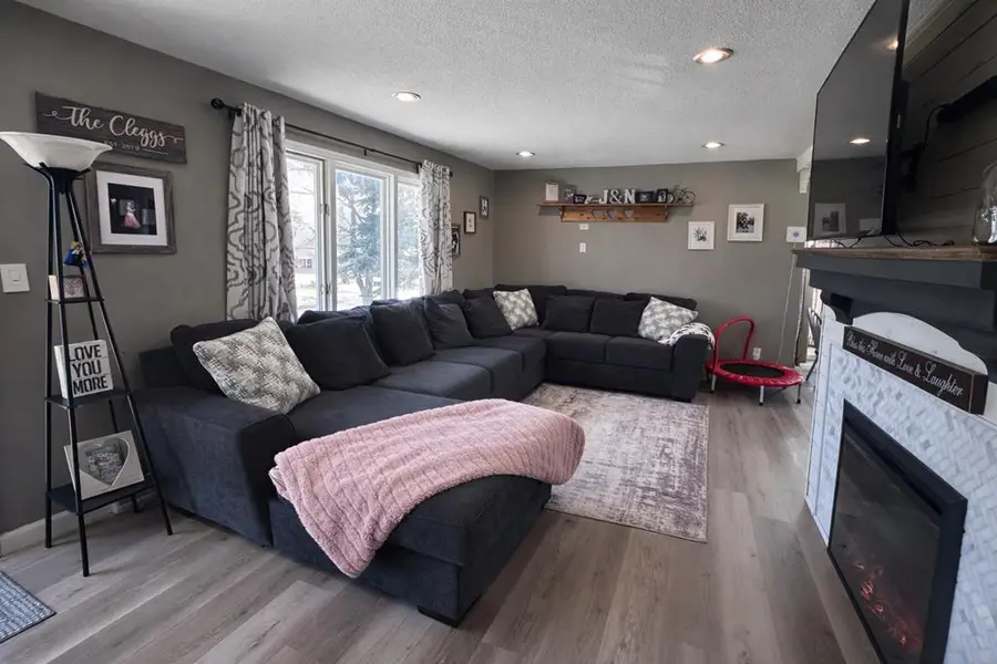 1020 N 31st Street, Fort Dodge, IA 50501 - #3