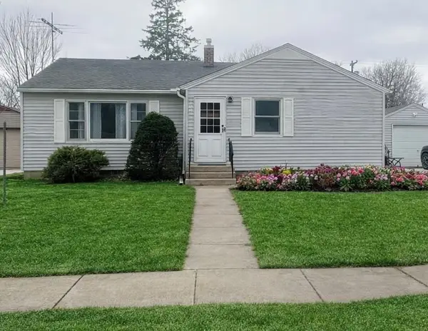 1009 Sunset Dr, Gowrie, IA 50543