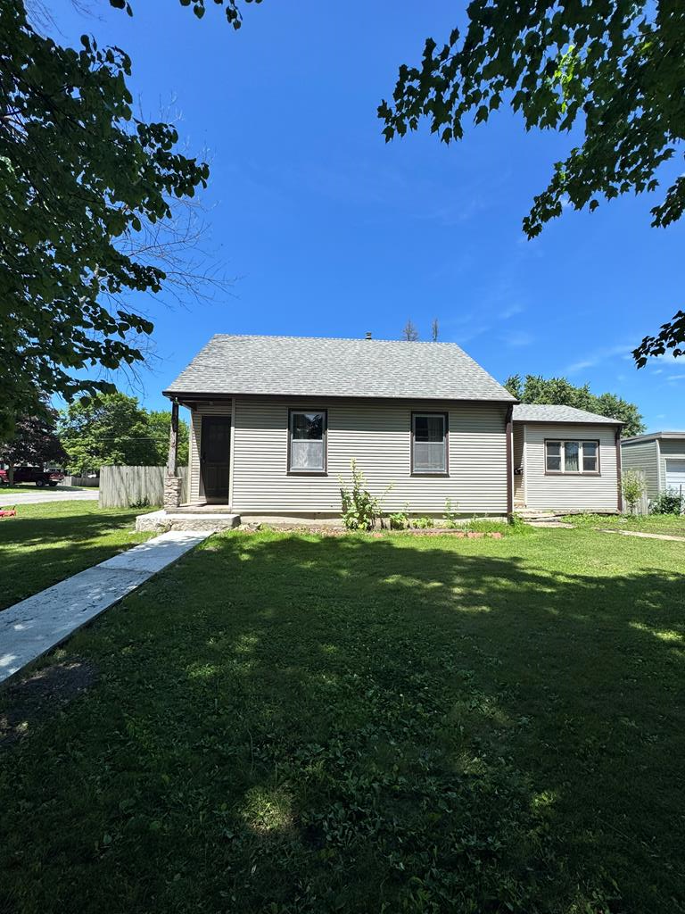 1141 Walnut St, Webster City, IA 50595 - #1