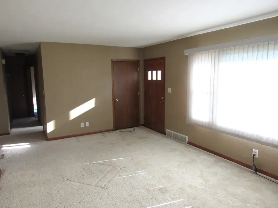 1152 North 26th St, Fort Dodge, IA 50501 - #3