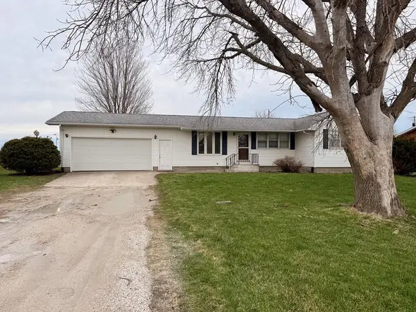 1023 Grand Ave, Moorland, IA 50566
