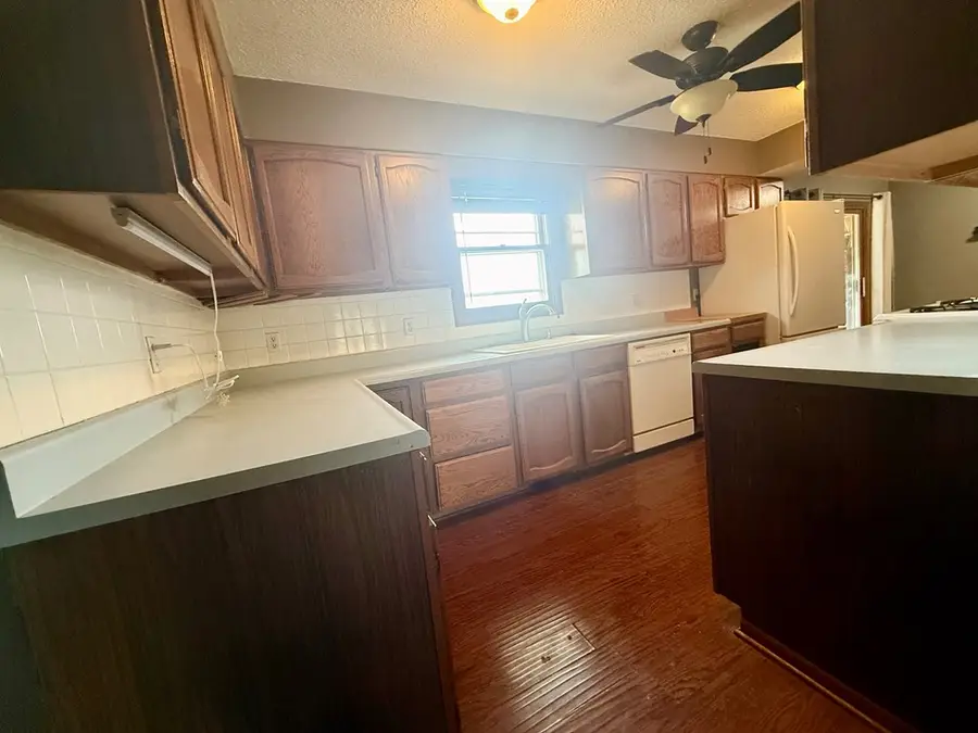 1023 Grand Ave, Moorland, IA 50566 - #3