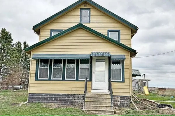 1024 Dakota Ave., Clare, IA 50524