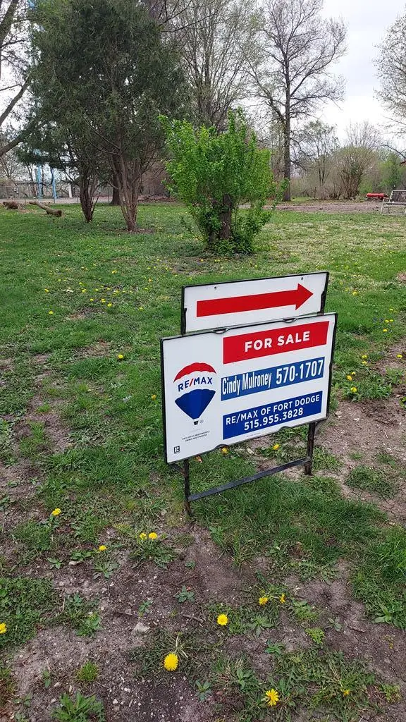 324 Linden St., Moorland, IA 50566