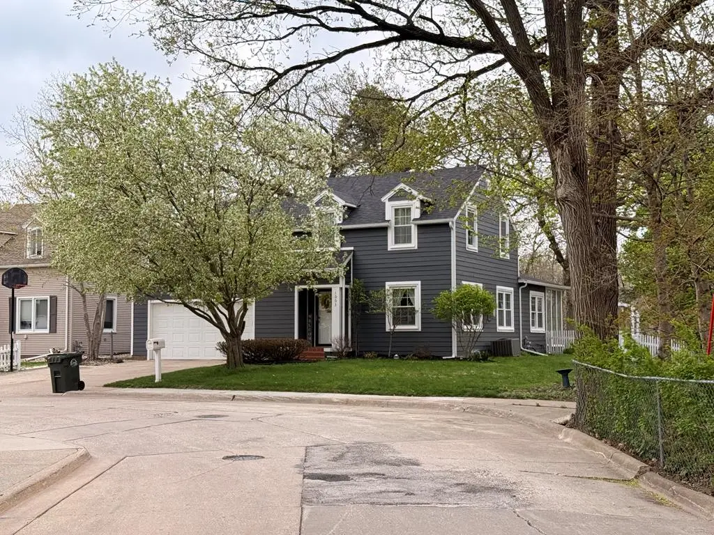 1003 Raymond, Fort Dodge, IA 50501 - #1